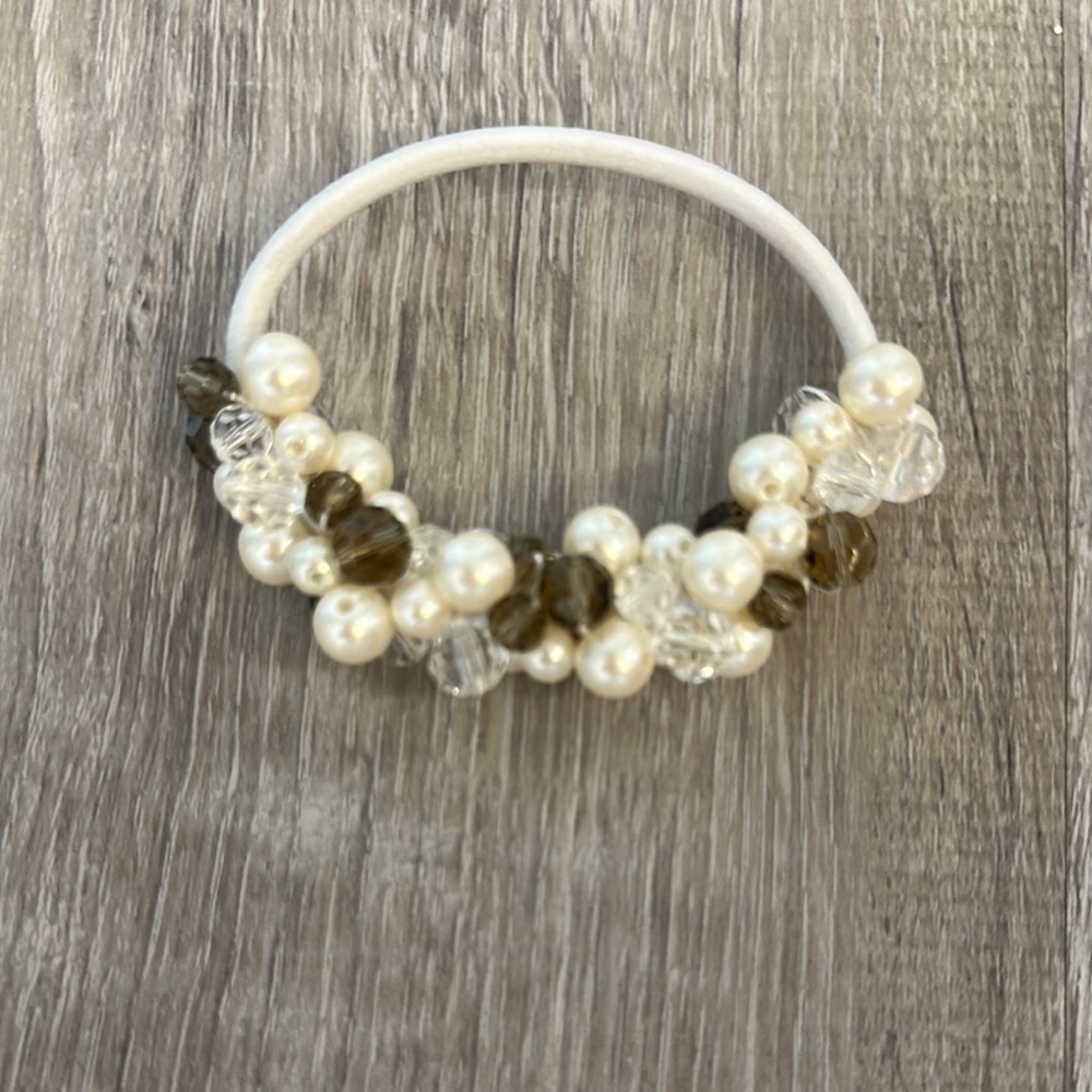 Elegant Pearl and Crystal Beaded Hair Tie